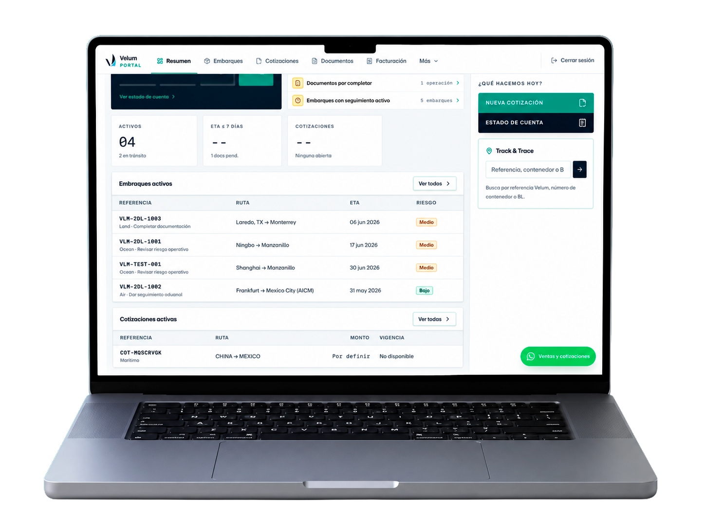 Portal Velum en una laptop: resumen de embarques activos con referencia, ruta, ETA y riesgo, cotizaciones y Track & Trace.
